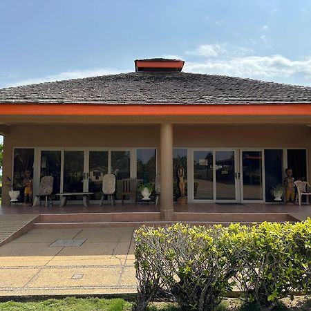 Elmina Bay Resort Extérieur photo