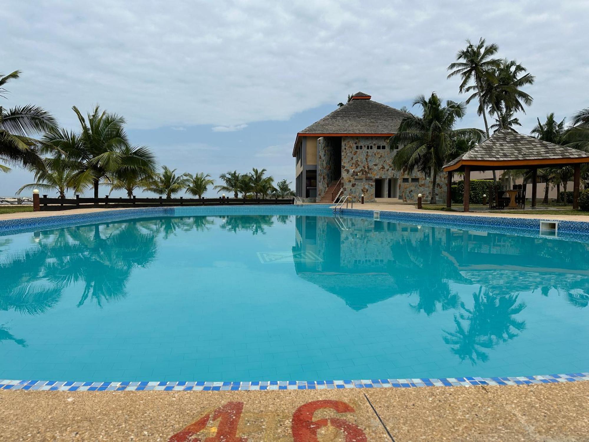 Elmina Bay Resort Extérieur photo
