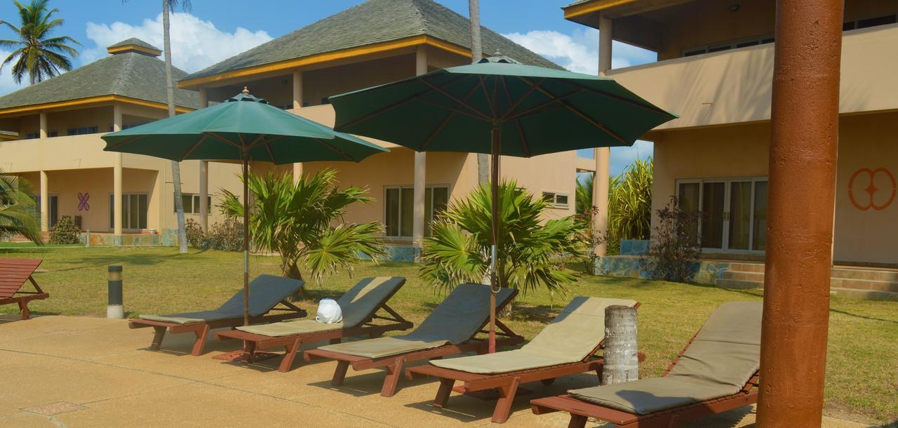 Elmina Bay Resort Extérieur photo